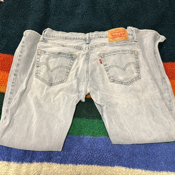 Levi Jeans - Picture 2 of 4